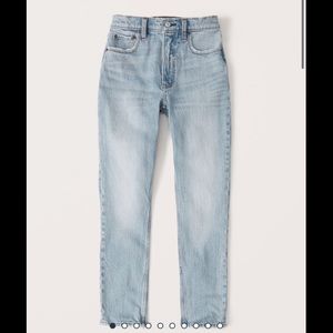 NWT Abercrombie and Fitch High Rise Skinny Jeans